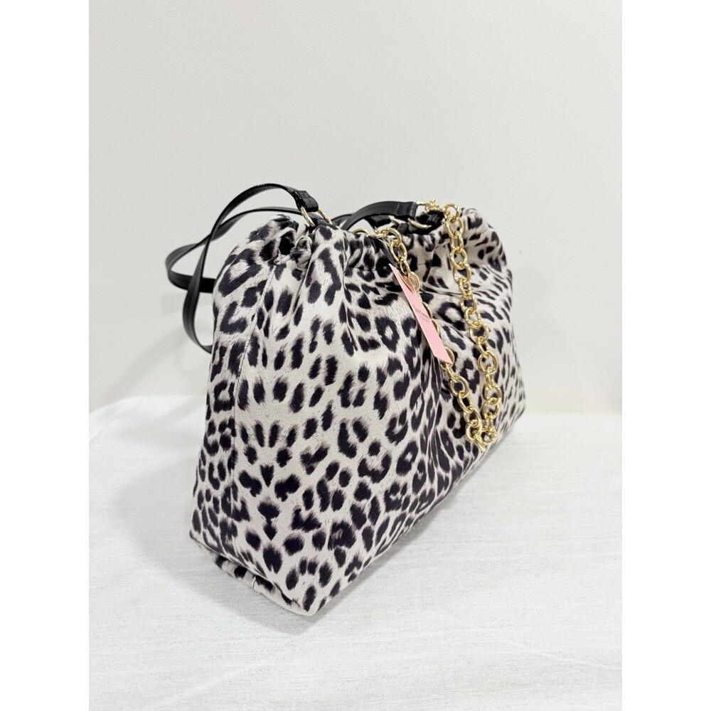 Juicy Couture Fashionable Juicy Tote Bag In Snow Leopard W/Chain Charm VIRAL NEW - Picture 3 of 8